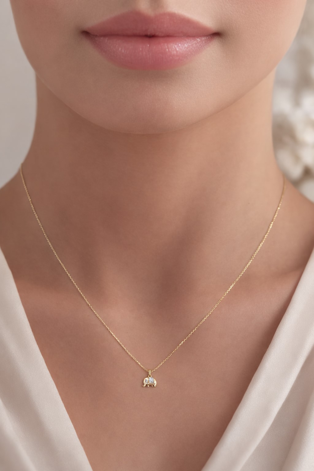 Elephant Pendant Collier Gold 375 9K Natural Diamonds 0.03ct 45