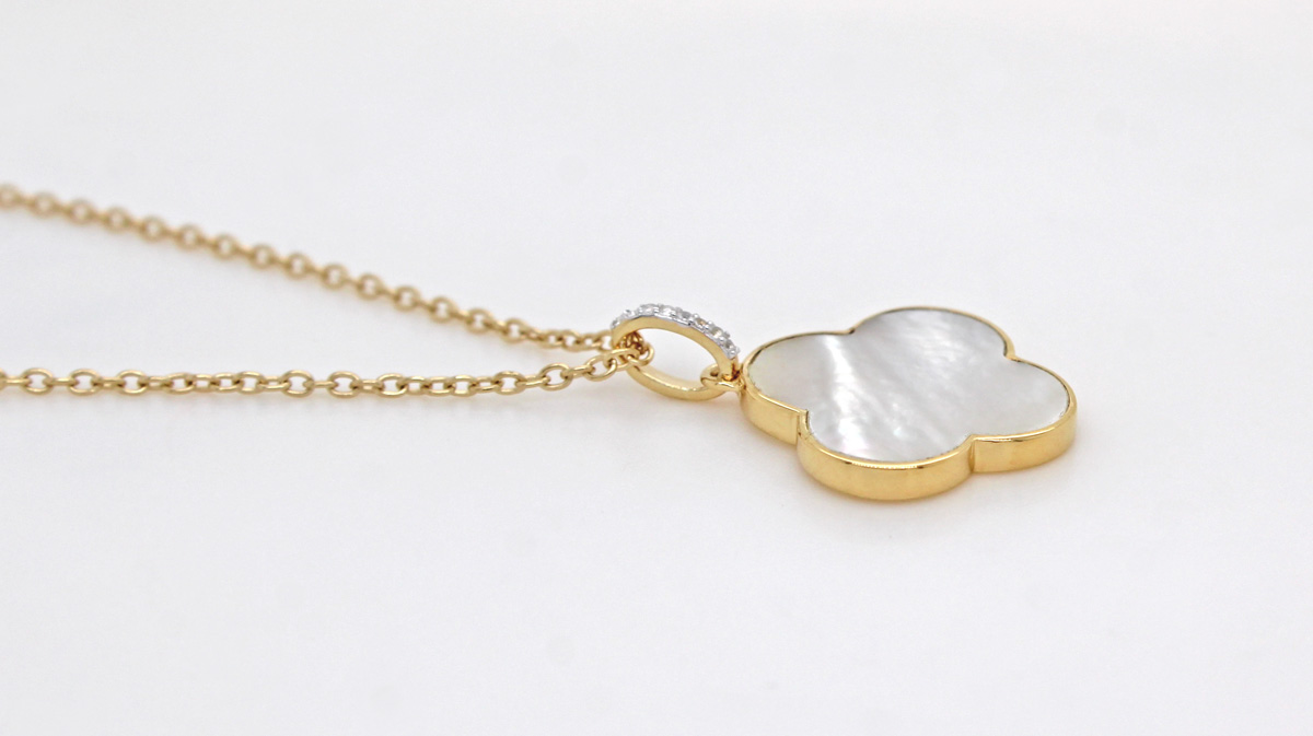 Mother of Pearl Chain Silver Gold Plated White Four-Leaf Clover White Topaz Gemstones 47